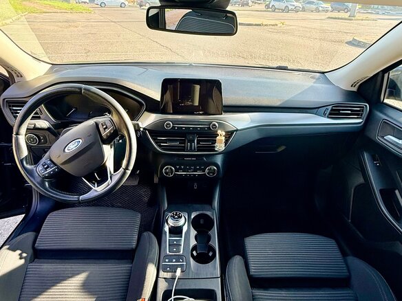 2020 Ford Focus Active IV, чёрный, 1730000 рублей - вид 12