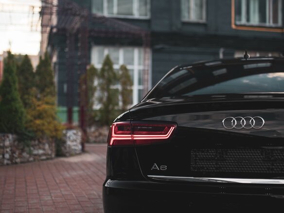 2016 Audi A6 IV (C7) Рестайлинг, чёрный, 2350000 рублей - вид 3