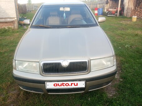 2005 Skoda Octavia I (A4) Рестайлинг, жёлтый, вид 1