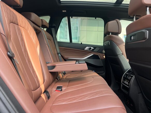 2023 BMW X5 45e IV (G05/G18), чёрный, 11790000 рублей - вид 19