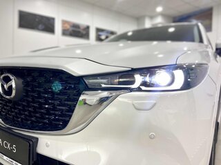 2025 Mazda CX-5 II Рестайлинг, белый, 5150000 рублей, вид 5