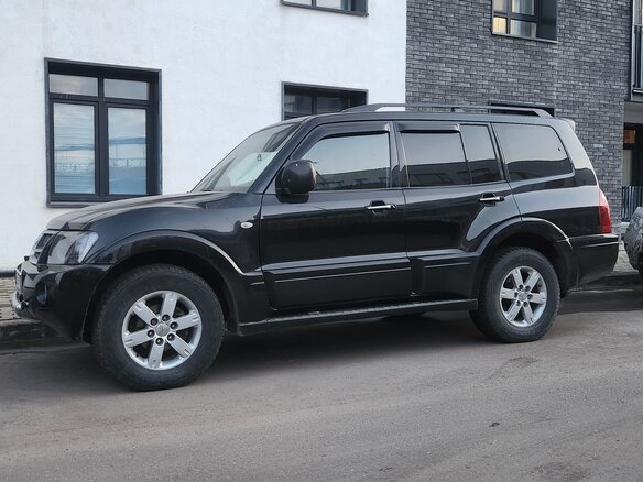 2004 Mitsubishi Pajero III Рестайлинг, чёрный, 1199000 рублей - вид 8