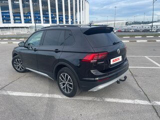 2019 Volkswagen Tiguan II, чёрный, 2330000 рублей, вид 4
