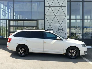 2013 Skoda Octavia III (A7), белый, 1079000 рублей, вид 4