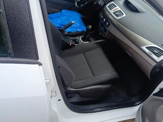 2010 Renault Megane III, белый, 550000 рублей, вид 4