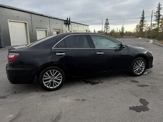 2017 Toyota Camry VII (XV50) Рестайлинг 2, чёрный, 2600000 рублей, вид 2