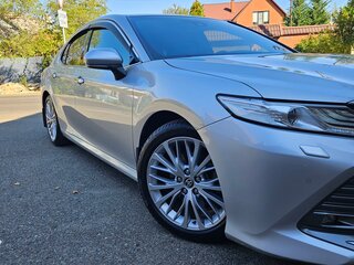 2021 Toyota Camry VIII (XV70), серый, 2580000 рублей, вид 2