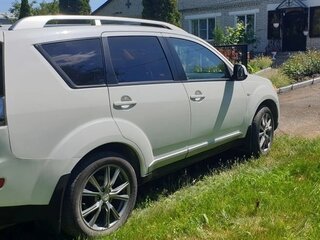 2008 Mitsubishi Outlander II, белый, 1050000 рублей, вид 2