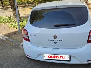 2017 Renault Sandero II, белый, 875000 рублей, вид 3