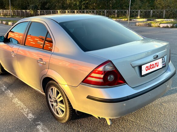 2007 Ford Mondeo III Рестайлинг, серебристый, 300000 рублей - вид 3