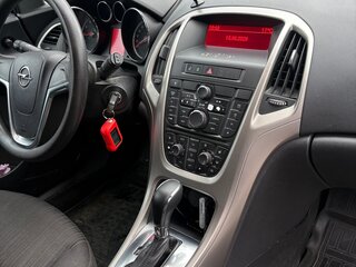 2011 Opel Astra J, красный, 650000 рублей, вид 5