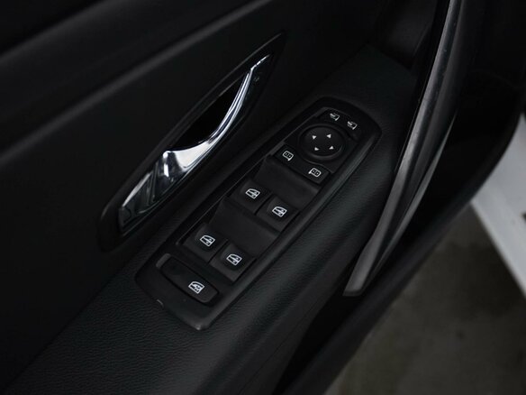 2013 Renault Fluence I Рестайлинг, белый, 680077 рублей - вид 16