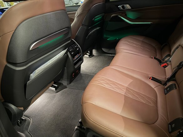2023 BMW X7 40d I (G07) Рестайлинг, чёрный, 16300000 рублей - вид 33