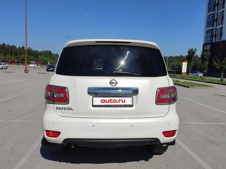 2014 Nissan Patrol VI (Y62) Рестайлинг, белый, 2550000 рублей, вид 4