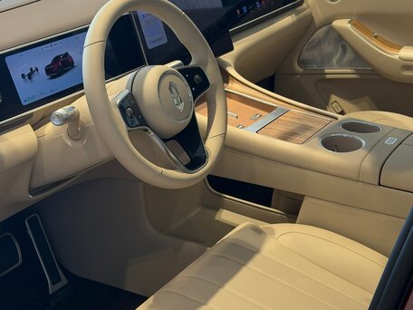 2026 Aito M7 53.4 kWh II, красный, 9100000 рублей, вид 5