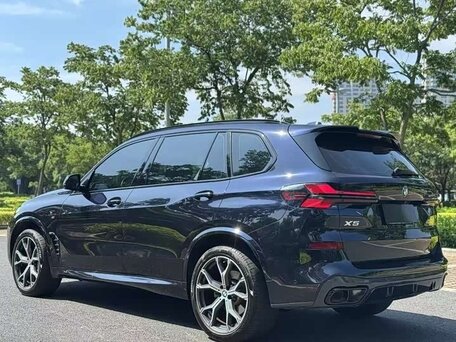 2024 BMW X5 30d IV (G05/G18), чёрный, 7209596 рублей, вид 3