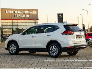 2019 Nissan X-Trail III Рестайлинг, белый, 1715000 рублей, вид 4