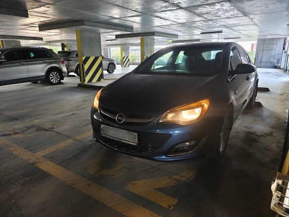 2013 Opel Astra J Рестайлинг, синий - вид 3
