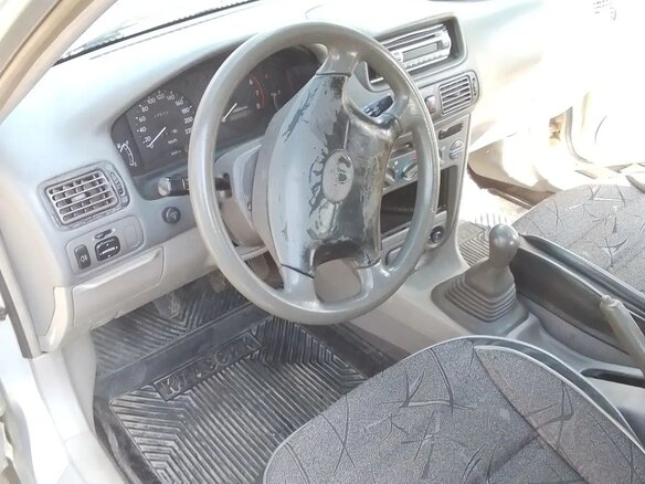 1998 Toyota Corolla VIII (E110), белый, 222000 рублей - вид 7