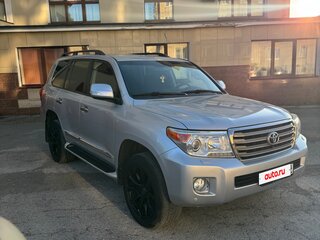 2012 Toyota Land Cruiser 200 Series Рестайлинг 1, серый, 3890000 рублей, вид 3