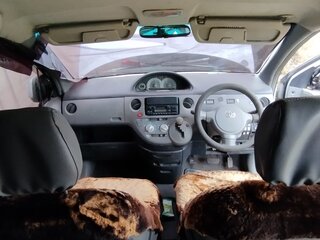 2004 Toyota Sienta I, серый, 275000 рублей, вид 5
