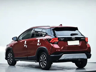 2022 Toyota Yaris L XP150 Рестайлинг, красный, 960000 рублей, вид 4