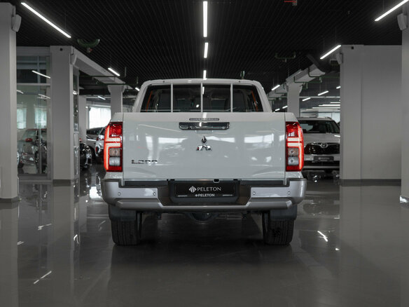 2025 Mitsubishi L200 VI, белый - вид 5