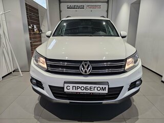 2016 Volkswagen Tiguan AMT I Рестайлинг, белый, 1299000 рублей, вид 2