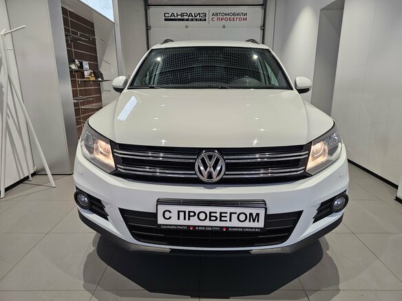2016 Volkswagen Tiguan I Рестайлинг, белый, 1289000 рублей - вид 1