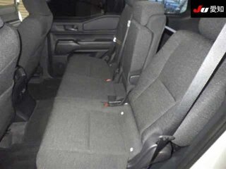 2024 Toyota Land Cruiser Prado 250 Series, белый, 7200000 рублей, вид 5