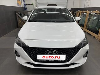 2022 Hyundai Solaris II Рестайлинг, белый, 1300000 рублей, вид 1