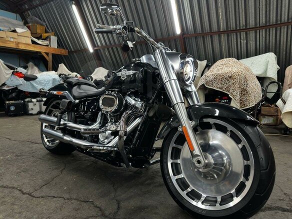 2017 Harley-Davidson Fat Boy, чёрный, 1860000 рублей