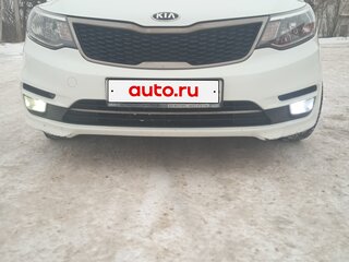 2015 Kia Rio III Рестайлинг, белый, 1150000 рублей, вид 2