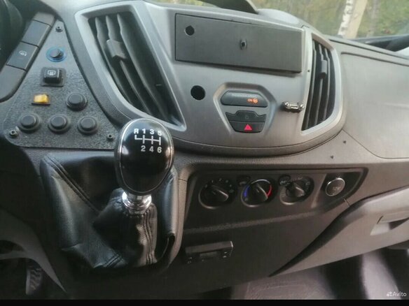 2015 Ford Transit, бежевый, 1550000 рублей - вид 11