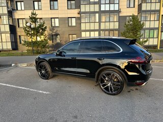 2011 Porsche Cayenne Diesel II (958), чёрный, 2650000 рублей, вид 2
