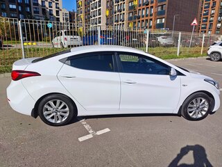 2014 Hyundai Elantra V (MD), белый, 1300000 рублей, вид 4
