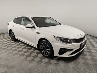 2018 Kia Optima IV Рестайлинг, белый, 1699000 рублей, вид 3