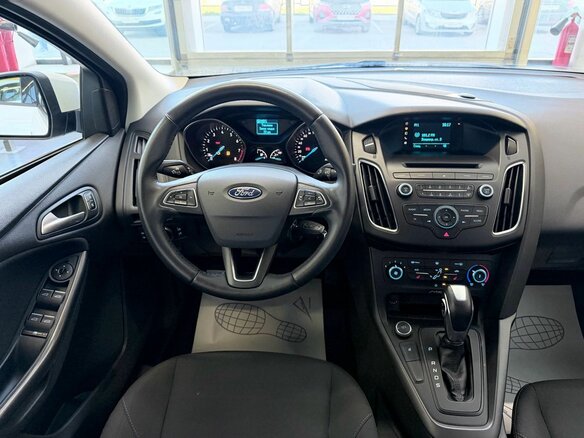 2018 Ford Focus III Рестайлинг, белый, 1239000 рублей - вид 12