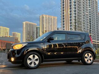 2016 Kia Soul II Рестайлинг, чёрный, 1200000 рублей, вид 2