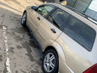 2000 Ford Focus I (North America), бежевый, 260000 рублей, вид 2