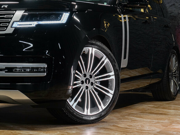 2026 Land Rover Range Rover D350 MHEV V, чёрный, 24690000 рублей - вид 4