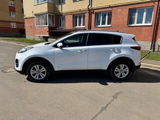 2017 Kia Sportage IV, белый, 1775000 рублей, вид 3