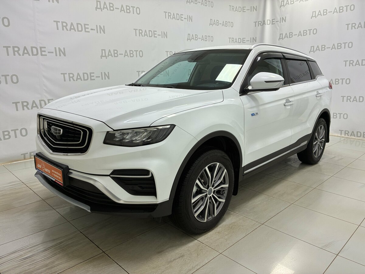 Открыть фотографии: Geely Atlas Pro