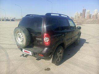 2014 Chevrolet Niva I Рестайлинг, коричневый, 550000 рублей, вид 4