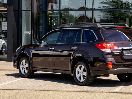 2014 Subaru Outback IV Рестайлинг, красный, 1545000 рублей, вид 4