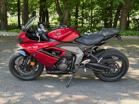 2024 Triumph Daytona 660, красный, 1100000 рублей, вид 5