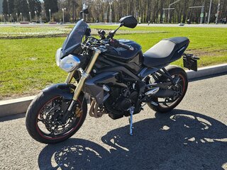 2013 Triumph Street Triple, чёрный, 570000 рублей, вид 3