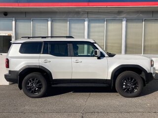 2025 Toyota Land Cruiser Prado 250 Series, белый, 7350010 рублей, вид 3