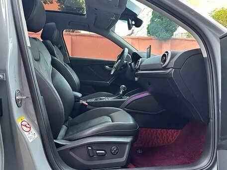 2023 Audi Q2 L 35 TFSI I Рестайлинг, серый, 2090000 рублей, вид 5