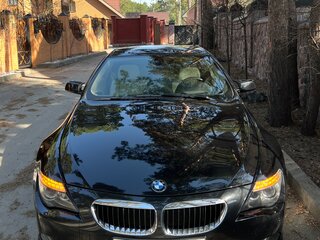 2008 BMW 6 серии 650i II (E63/E64) Рестайлинг, чёрный, 1700000 рублей, вид 4
